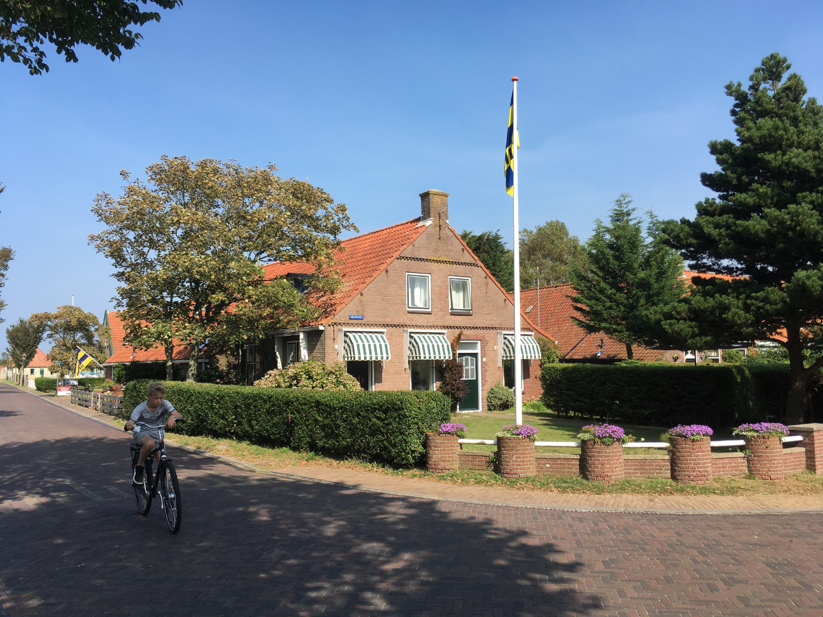 slide_genieten_op_ameland_buren