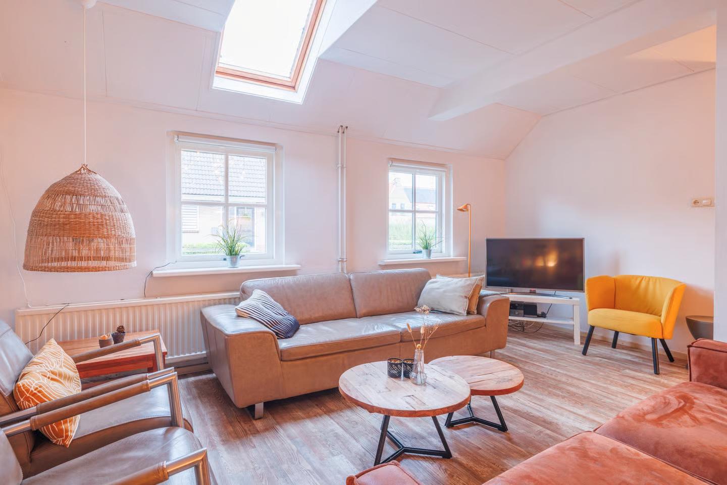 Boerderijwoning Naar Zee op Ameland bij Genieten op Ameland te Buren